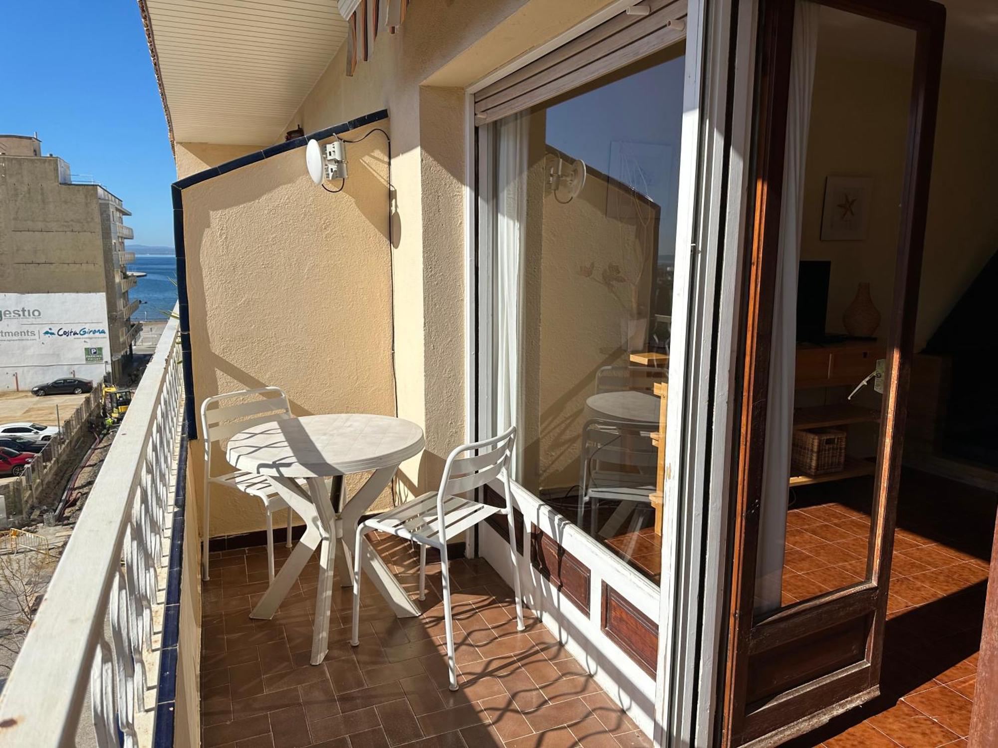 Agi Llotja Plazza Apartment Roses Exterior photo